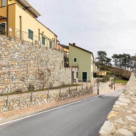 Panoramic Sea View House, Nyaraló Magliolo